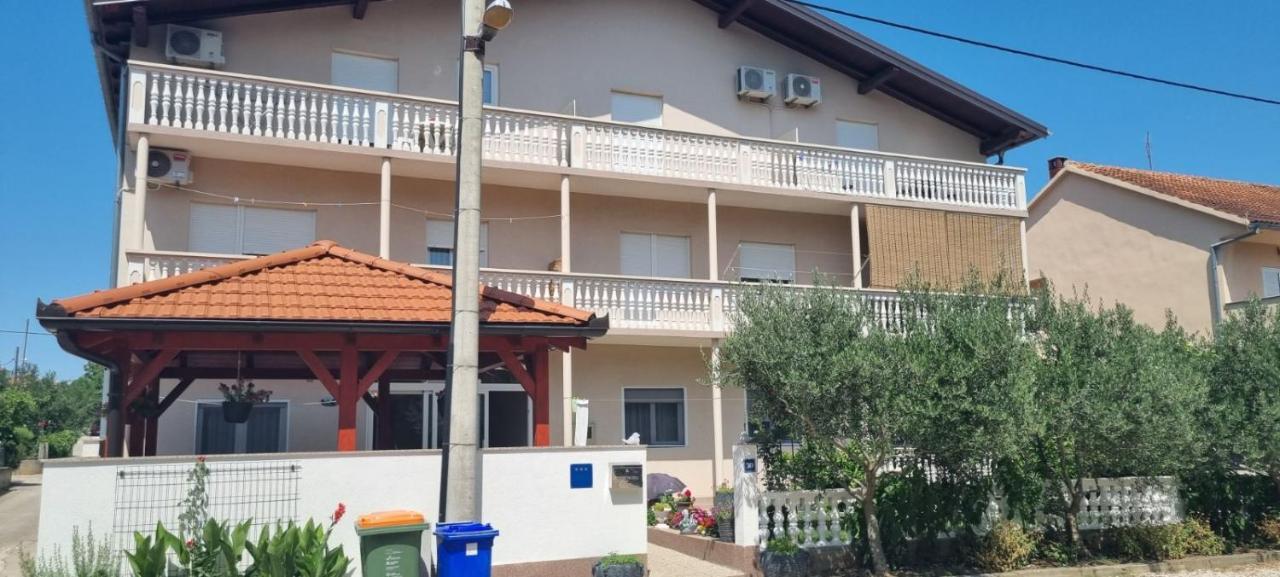 Apartmani Italo Biograd Na Moru Exterior photo